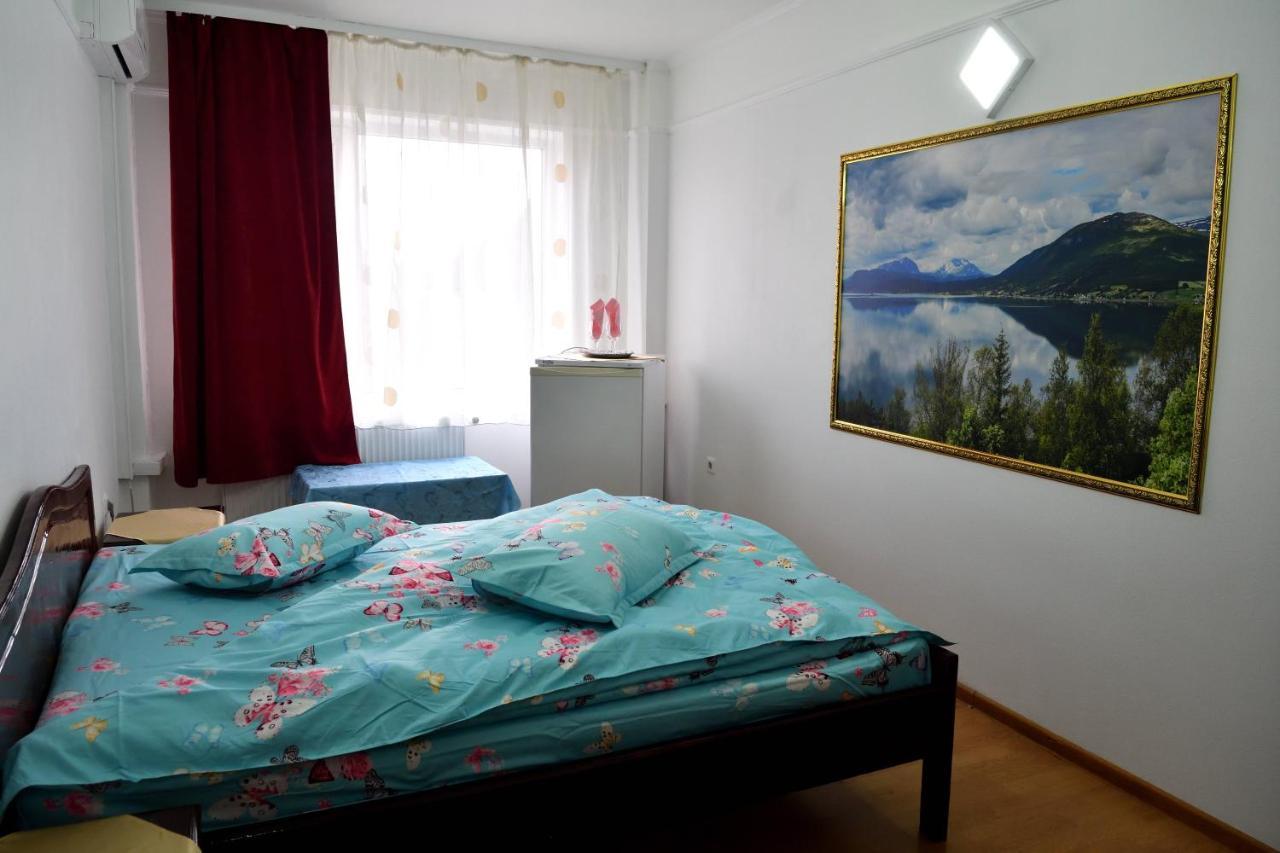 Хостел Casa Simescu I Карансебеш Екстер'єр фото